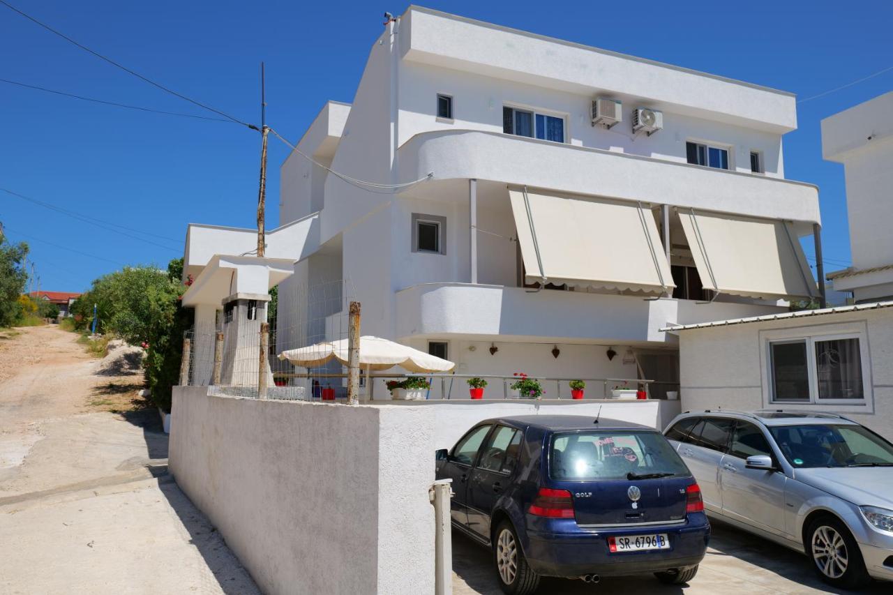 קסאמיל Vila Xhafa מראה חיצוני תמונה