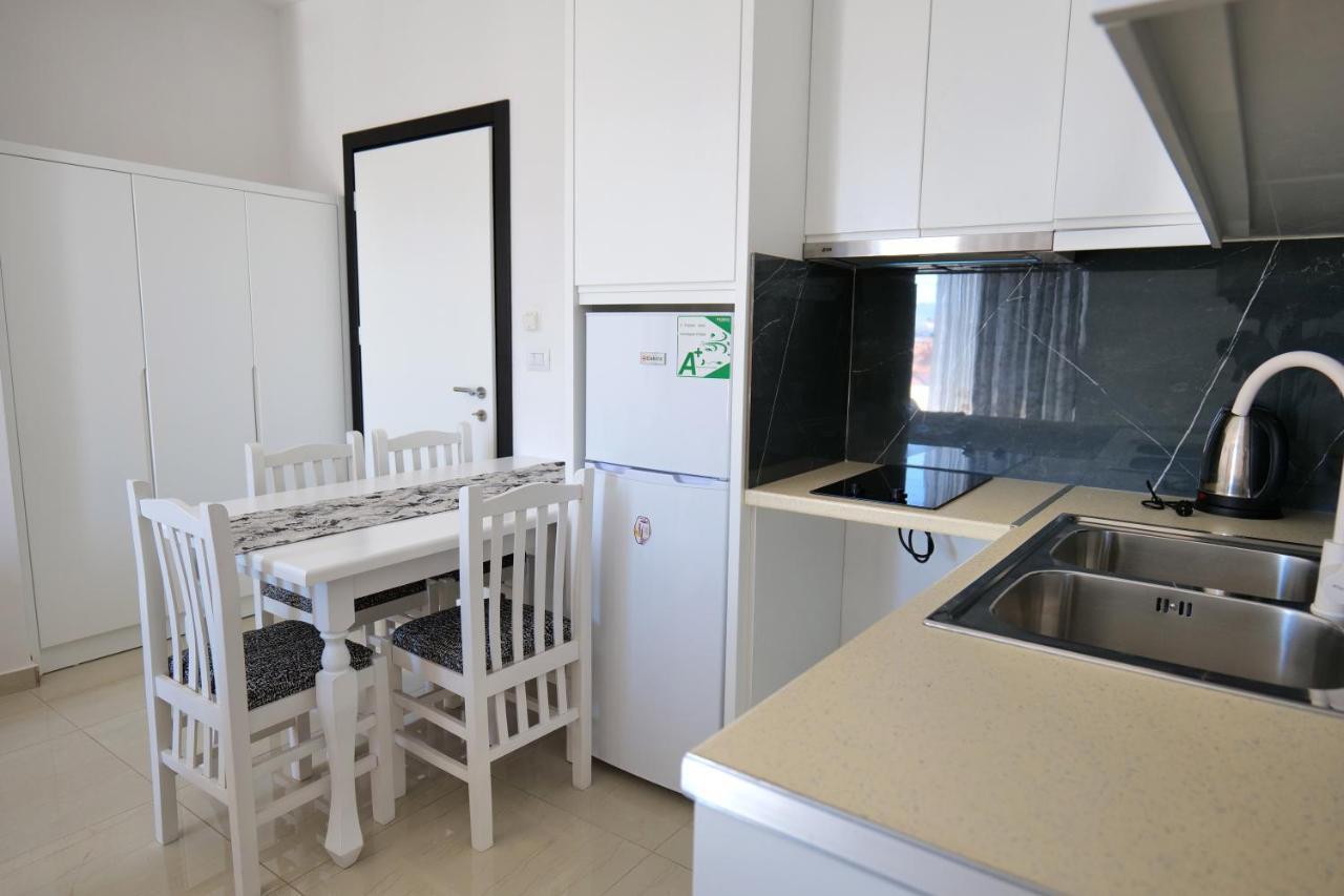 קסאמיל Vila Xhafa מראה חיצוני תמונה